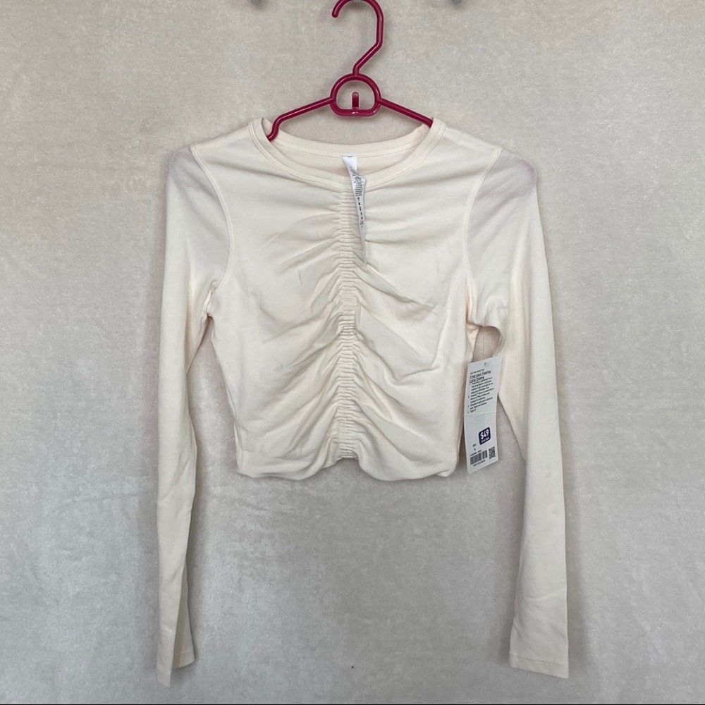 LULULEMON Crop Top